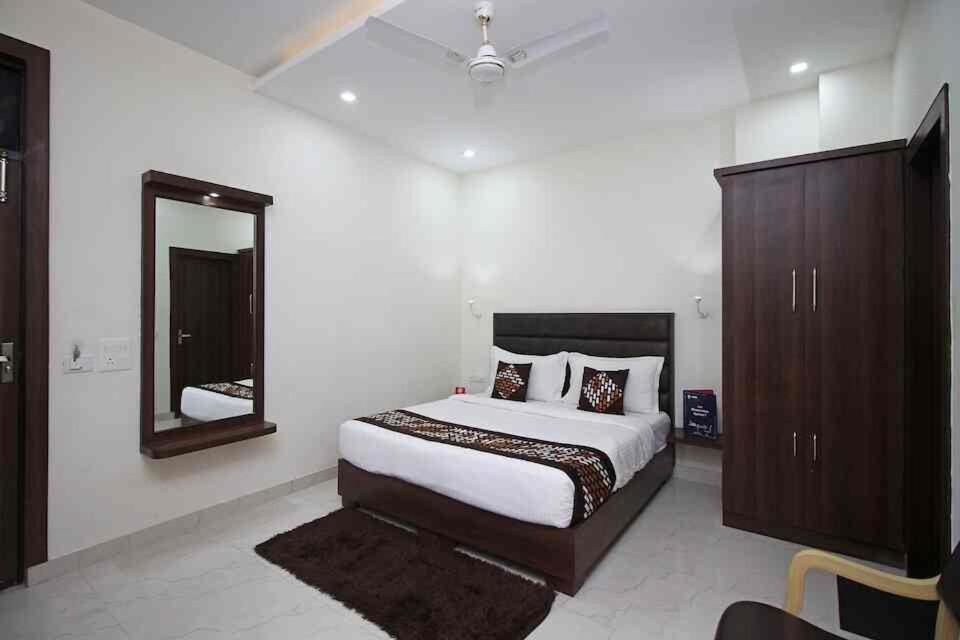 Hotel Opal Courtyard Agra  Exteriör bild